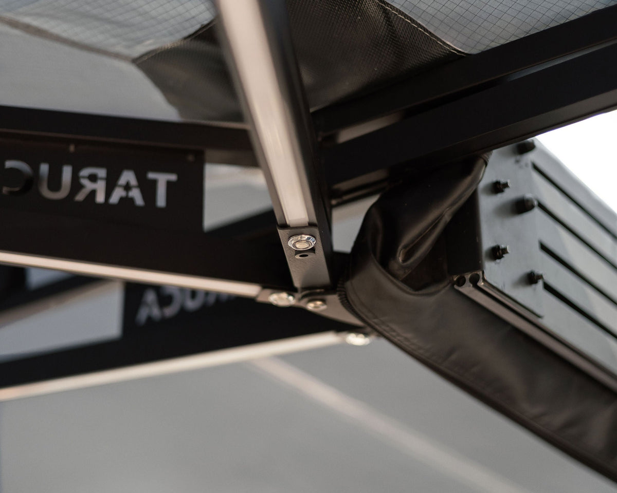 Taruca Rogue 270+ XC Awning