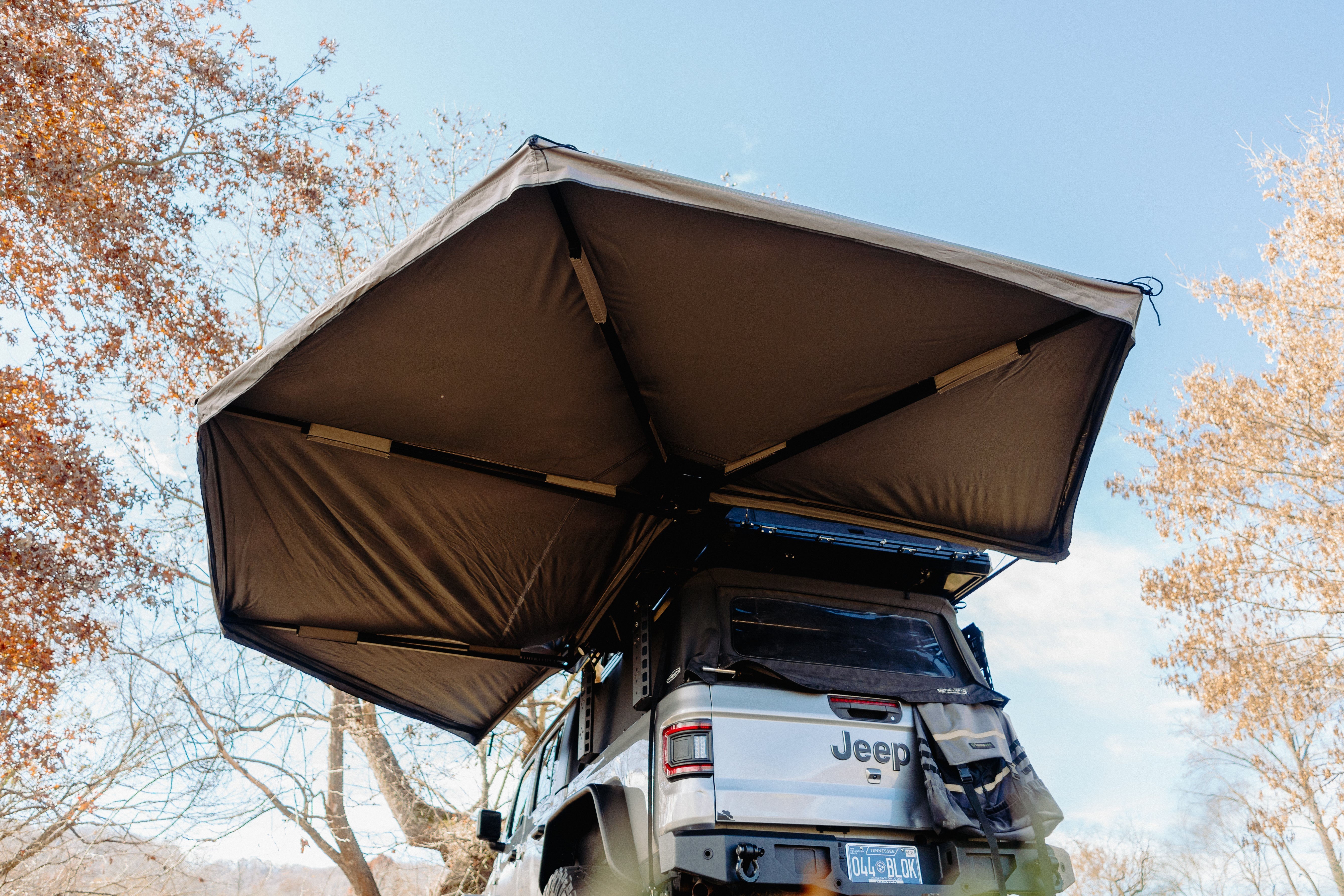 Wrap-Around Porch Big'Un 270 Awning -Outland Motorworks