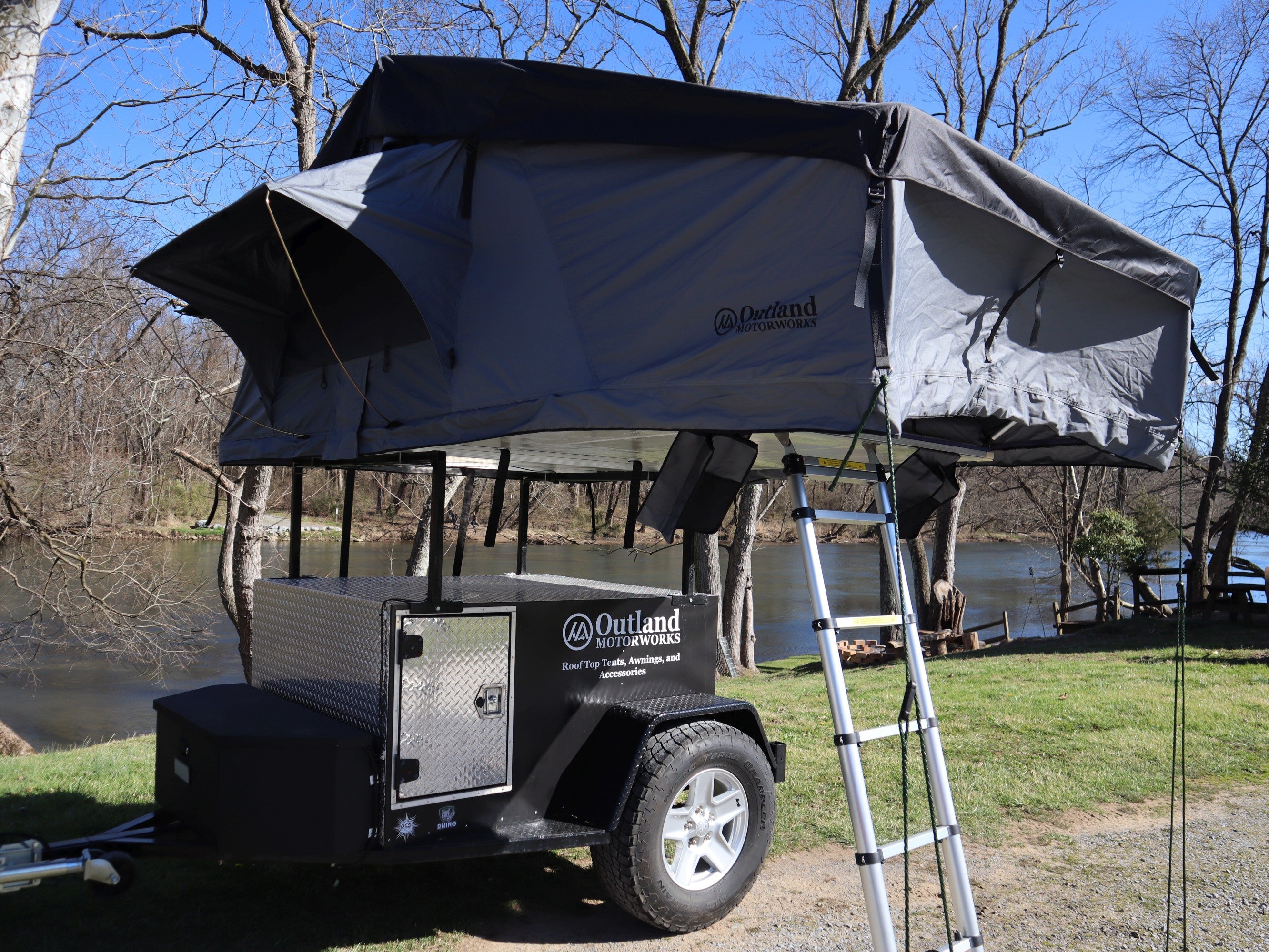 rhino roof tent Yonder Big'Un Roof Top Tent- Cali King